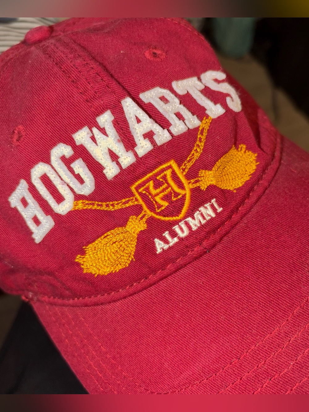 Hogwarts Alumni Red Cap & Cream Embroidered Sun Hat - 2 Pack - Picture 7 of 13